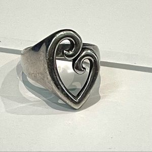 James Avery mothers love heart ring